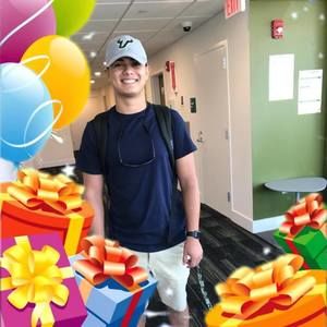 Meet your Posher, Corrina